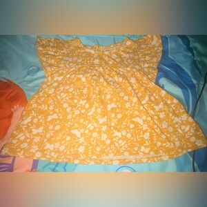 6 for $12 Old Navy Yellow Floral Blouse